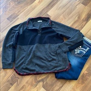 Quilted Detail Pullover Top